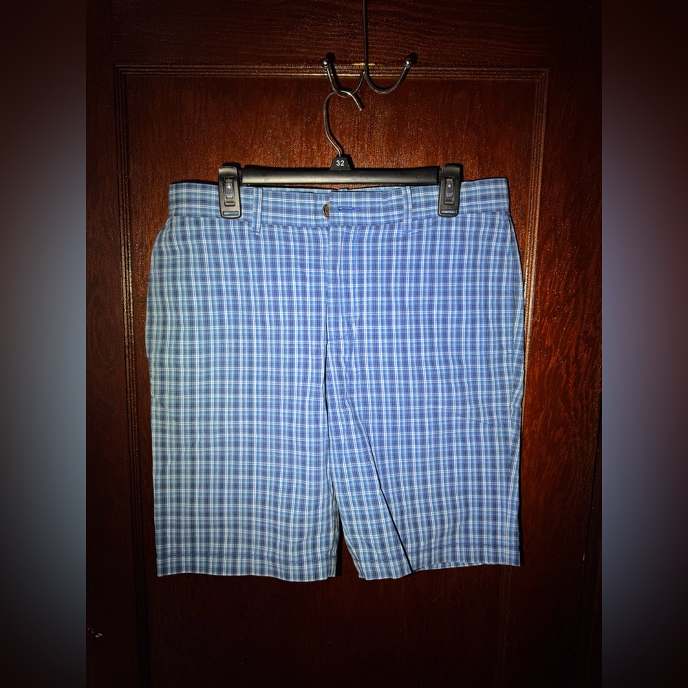 ORIGINAL PENGUIN — MENS PLAID CHINO SHORTS 32W BLUE AND WHITE